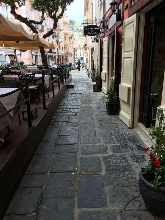 Almayer La Locanda Gaeta Ngoại thất bức ảnh